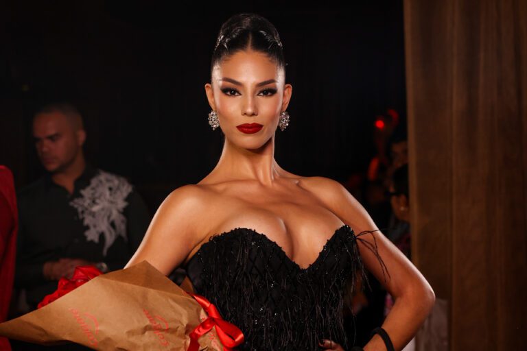 Zashely N. Alicea, Miss Dorado, fue la ganadora de la competencia Total Look Runway 2025. (Jean Ayala / Wapa Digital)
