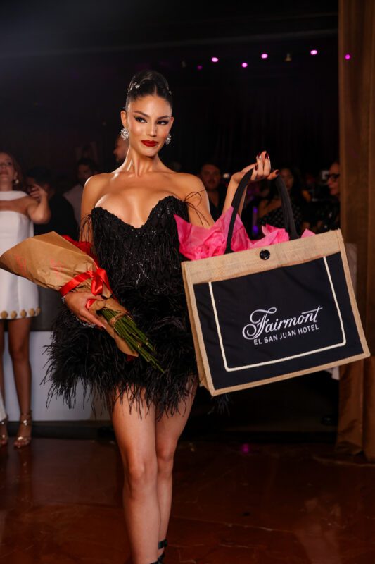 Su look estuvo inspirado en la transformación del cisne blanco al negro a través de un ball gown.(Jean Ayala / Wapa Digital)
