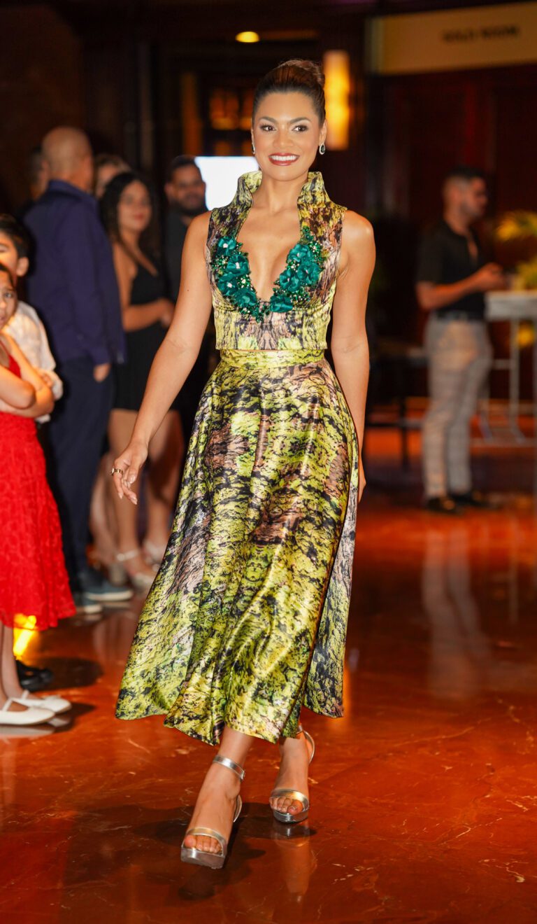 Sofía Adorno De León, Miss Caguas, lució un diseño inspirado en la fauna y el musgo puertorriqueño, reflejando una profunda conexión con la naturaleza, resiliencia y armonía. (Foto: Jesmar Cruz)